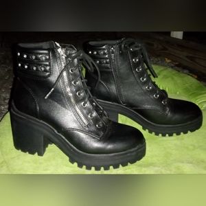No Boundaries Studded Lace Up Boots Size 7 1/2